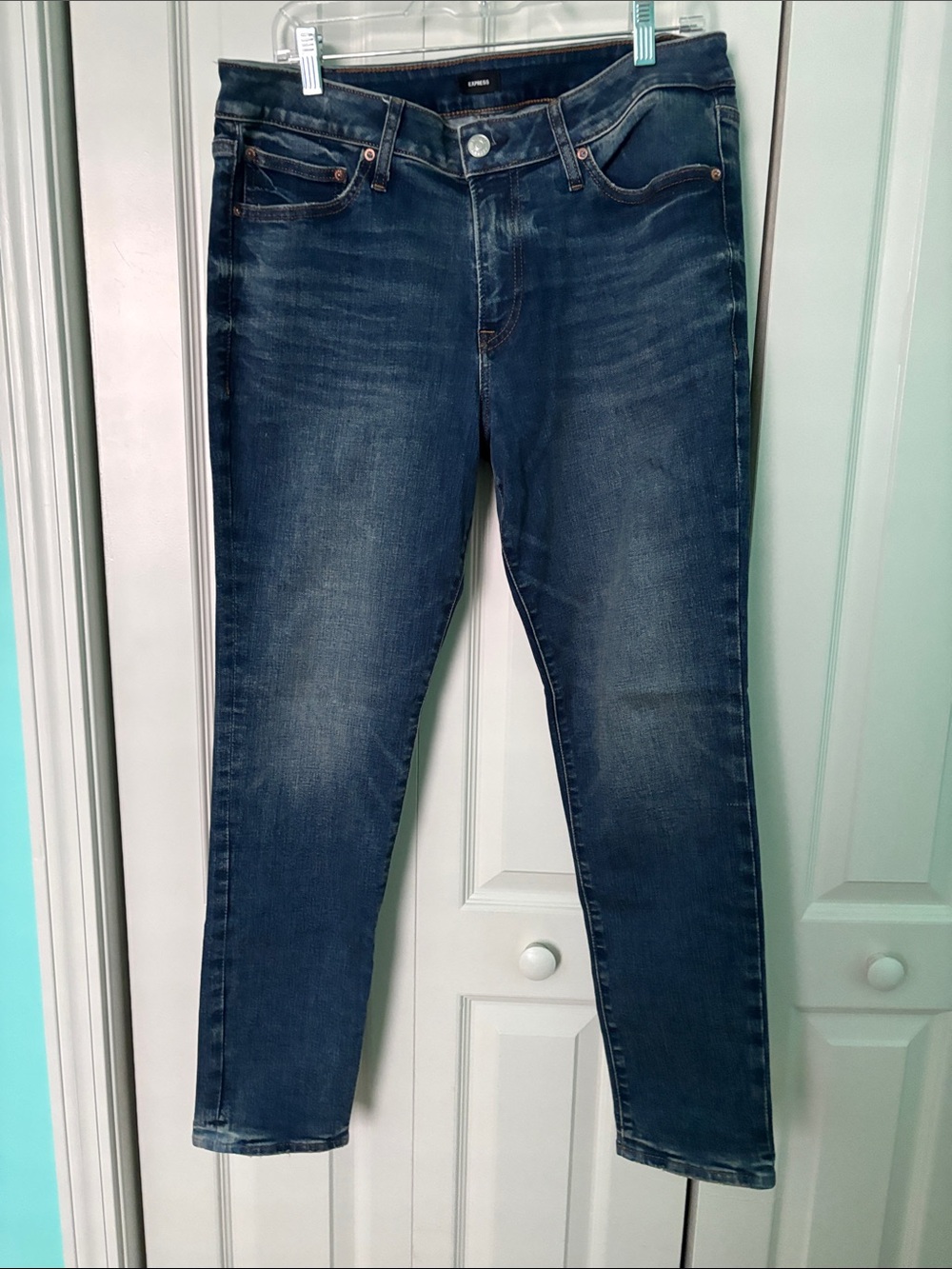 Express Men’s Health Slim Straight Jeans in Dark Indigo Wash 33x30